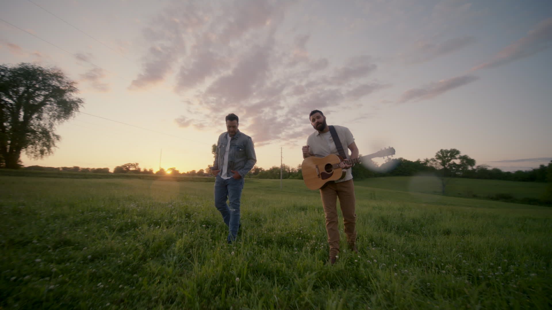 JORDAN DAVIS PREMIERES POIGNANT MUSIC VIDEO OF HIS NEW SINGLE “BUY DIRT” FEATURING LUKE BRYAN
