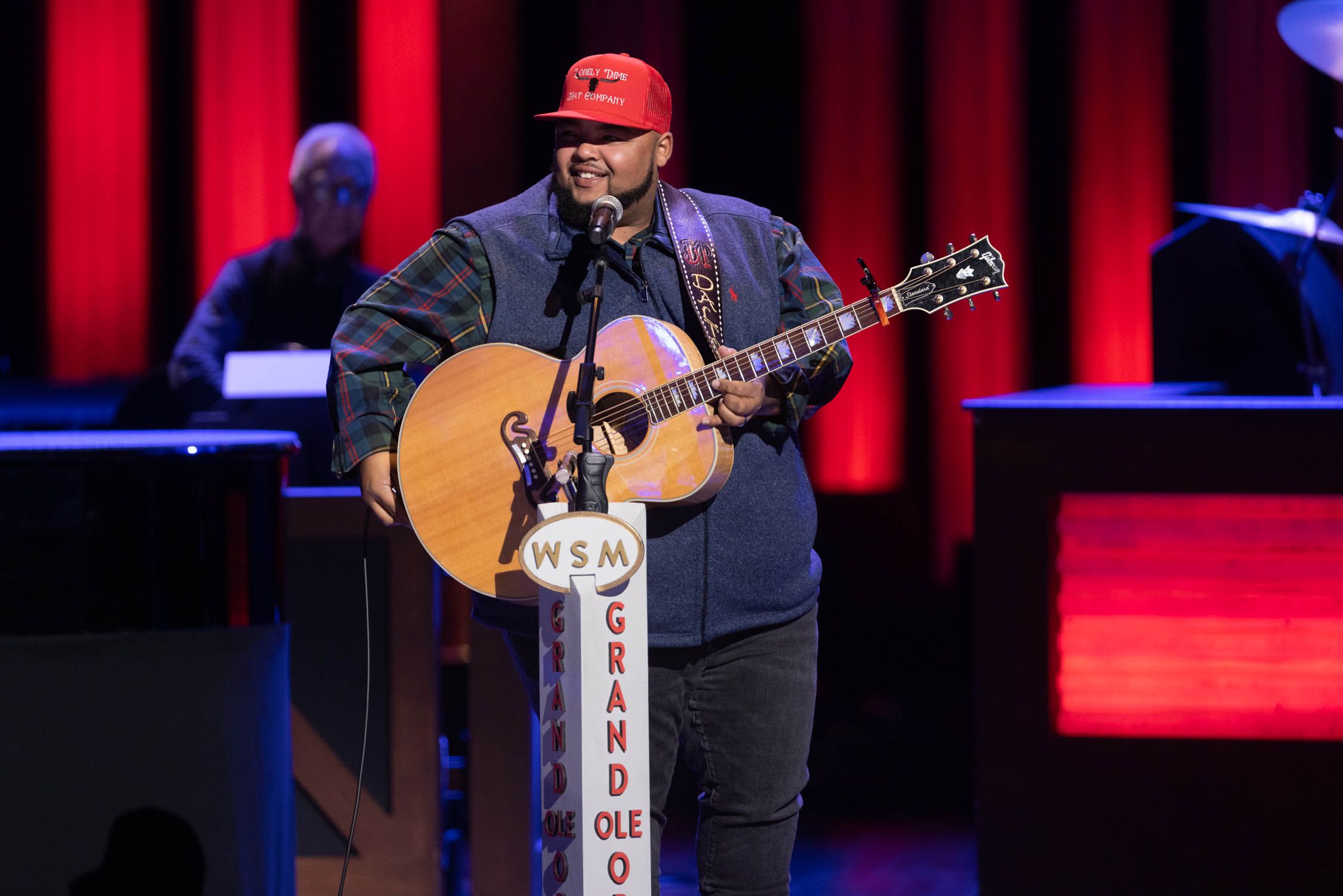 “MASTER COUNTRY TALENT” DALTON DOVER CLOSES OUT PIVOTAL YEAR AS AN ARTIST TO WATCH IN 2023