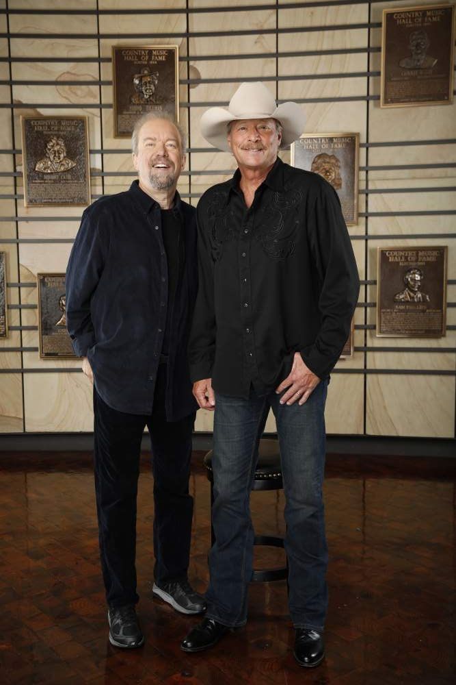 ALAN JACKSON TO BE INDUCTED TO THE COUNTRY MUSIC HALL OF FAME