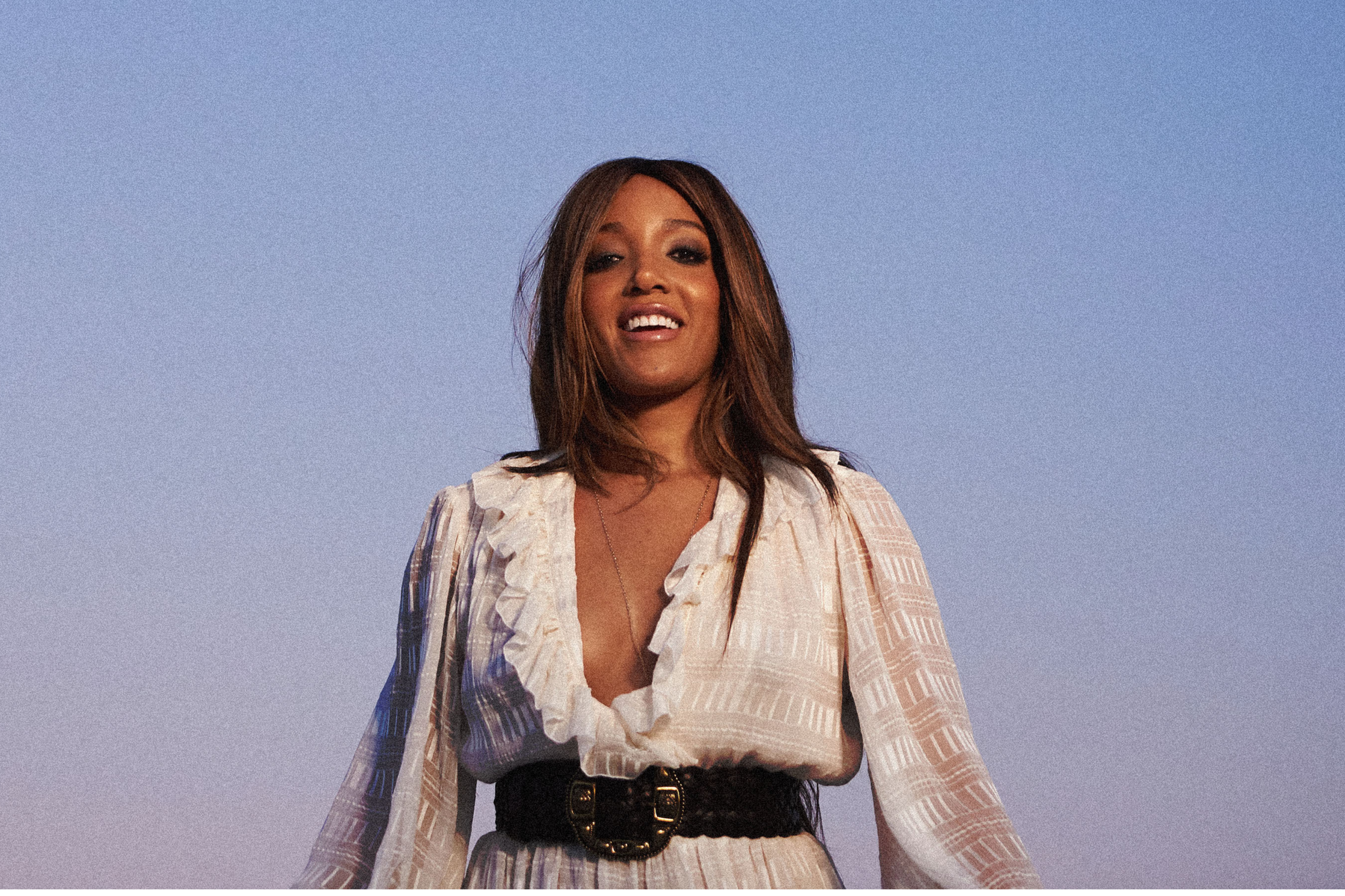 GRAMMY NOMINEE MICKEY GUYTON MAKES LATE NIGHT DEBUT ON THE LATE SHOW WITH STEPHEN COLBERT TONIGHT