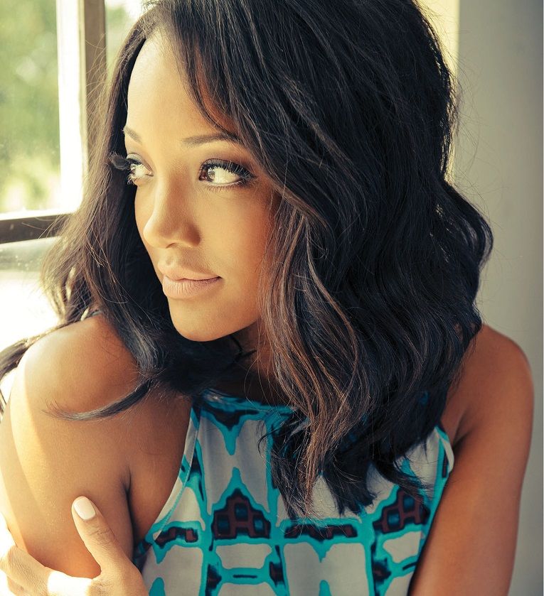 MICKEY GUYTON HAS RECORD BREAKING FIRST WEEK AT COUNTRY RADIO