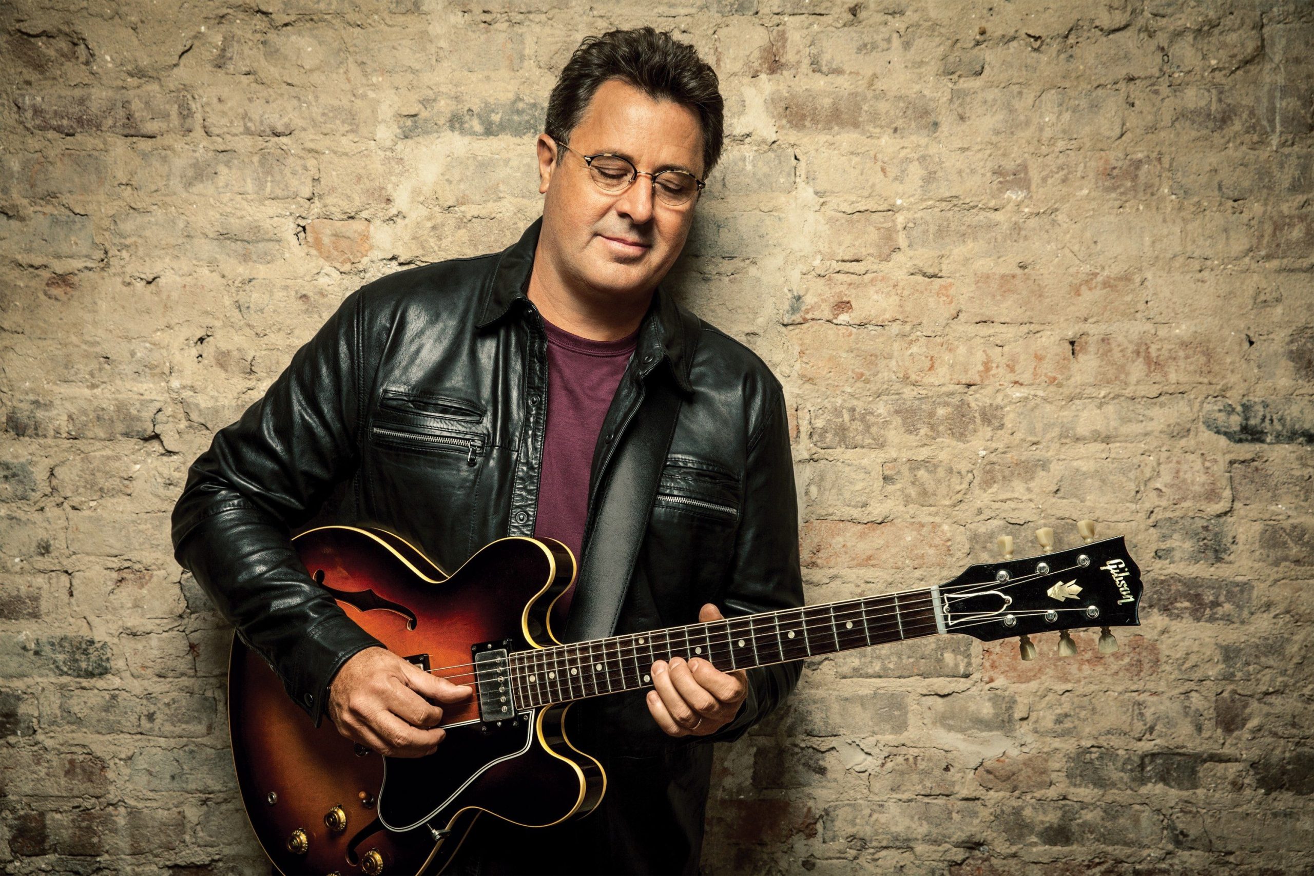 VINCE GILL ANNOUNCES NEW ALBUM DOWN TO MY LAST BAD HABIT
