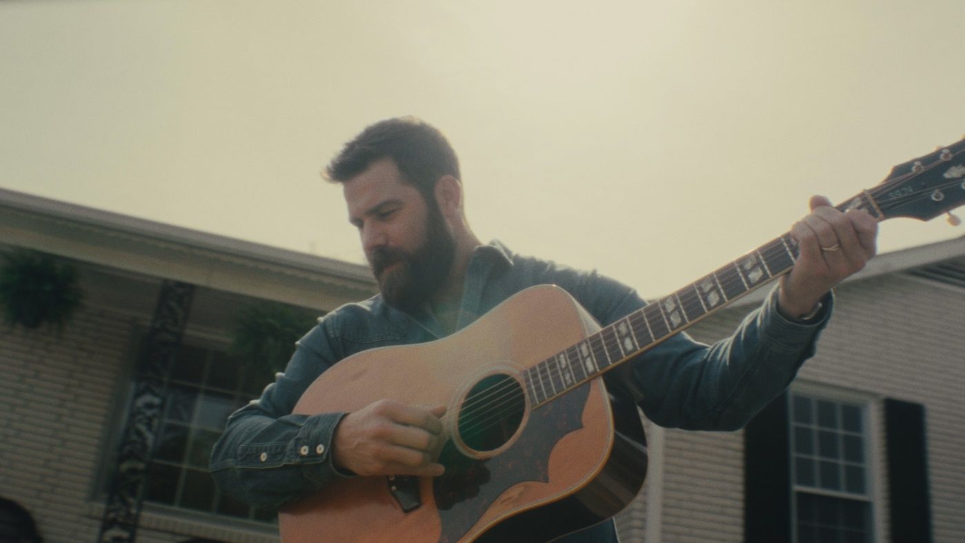 Jordan Davis Releases Official Music Video for “Next Thing You Know”