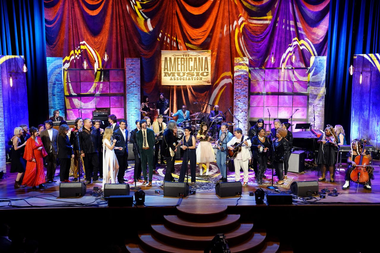 Billy Strings, Bonnie Raitt, S.G. Goodman, SistaStrings, Tyler Childers, and The War and Treaty Crowned as Winners of the Americana Music Association’s 22nd Annual Americana Honors & Awards