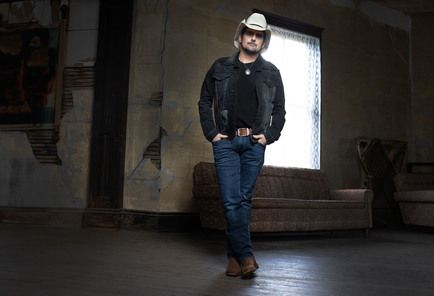 Brad Paisley Announces “Son Of The Mountains World Tour 2024”