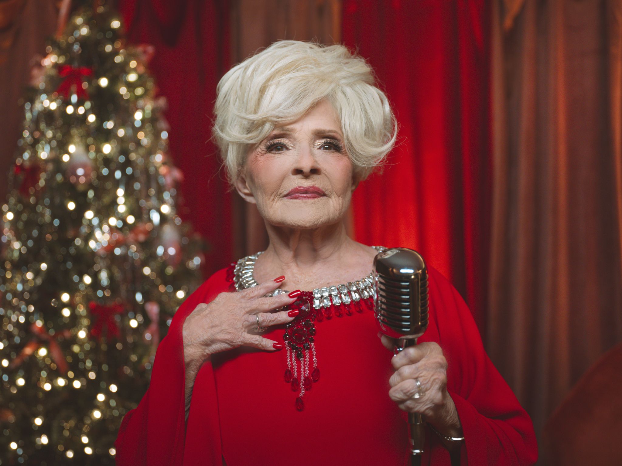 BRENDA LEE’S “ROCKIN’ AROUND THE CHRISTMAS TREE” MAINTAINS NO. 1 SPOT ON BILLBOARD HOT 100 FOR SECOND WEEK