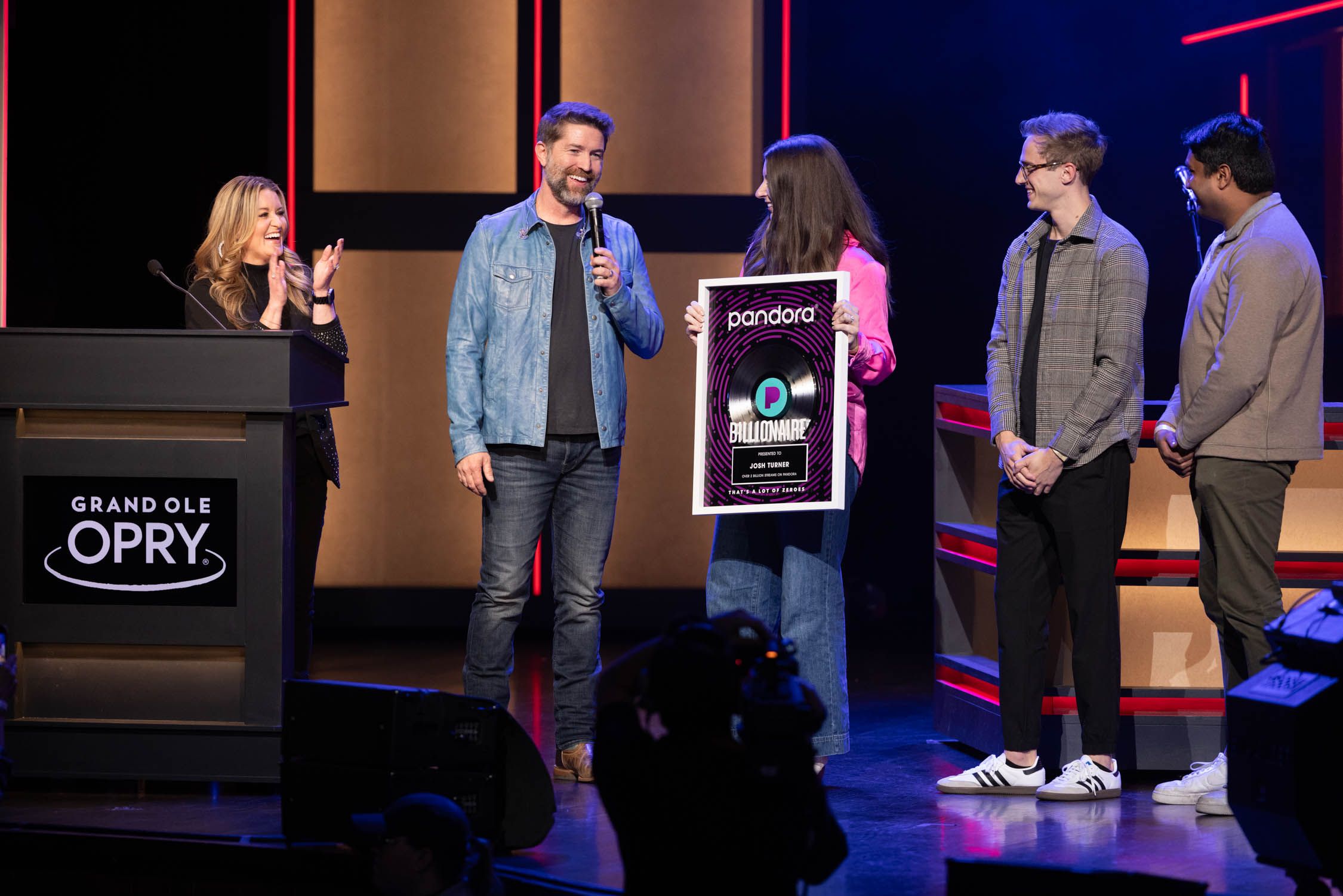 JOSH TURNER CELEBRATED BY PANDORA WITH BILLIONAIRES PLAQUE