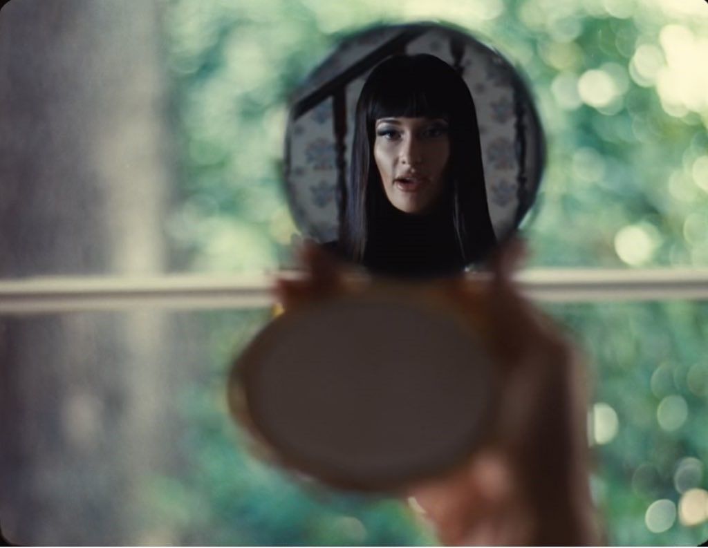 Kacey Musgraves “Cardinal” New Video