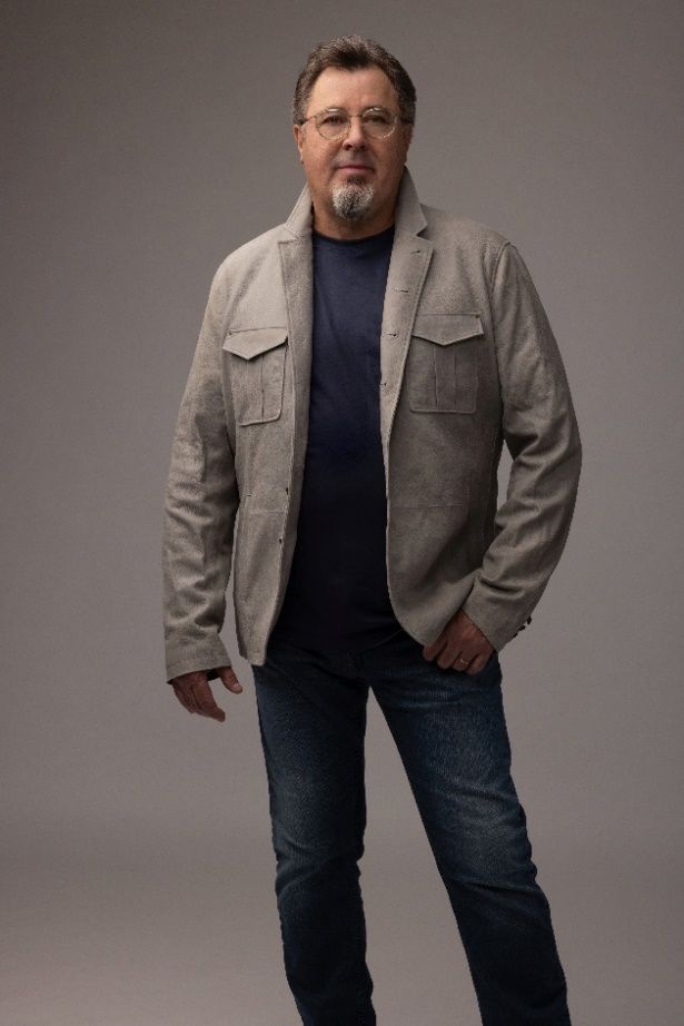 VINCE GILL ANNOUNCES 2025 SUMMER TOUR