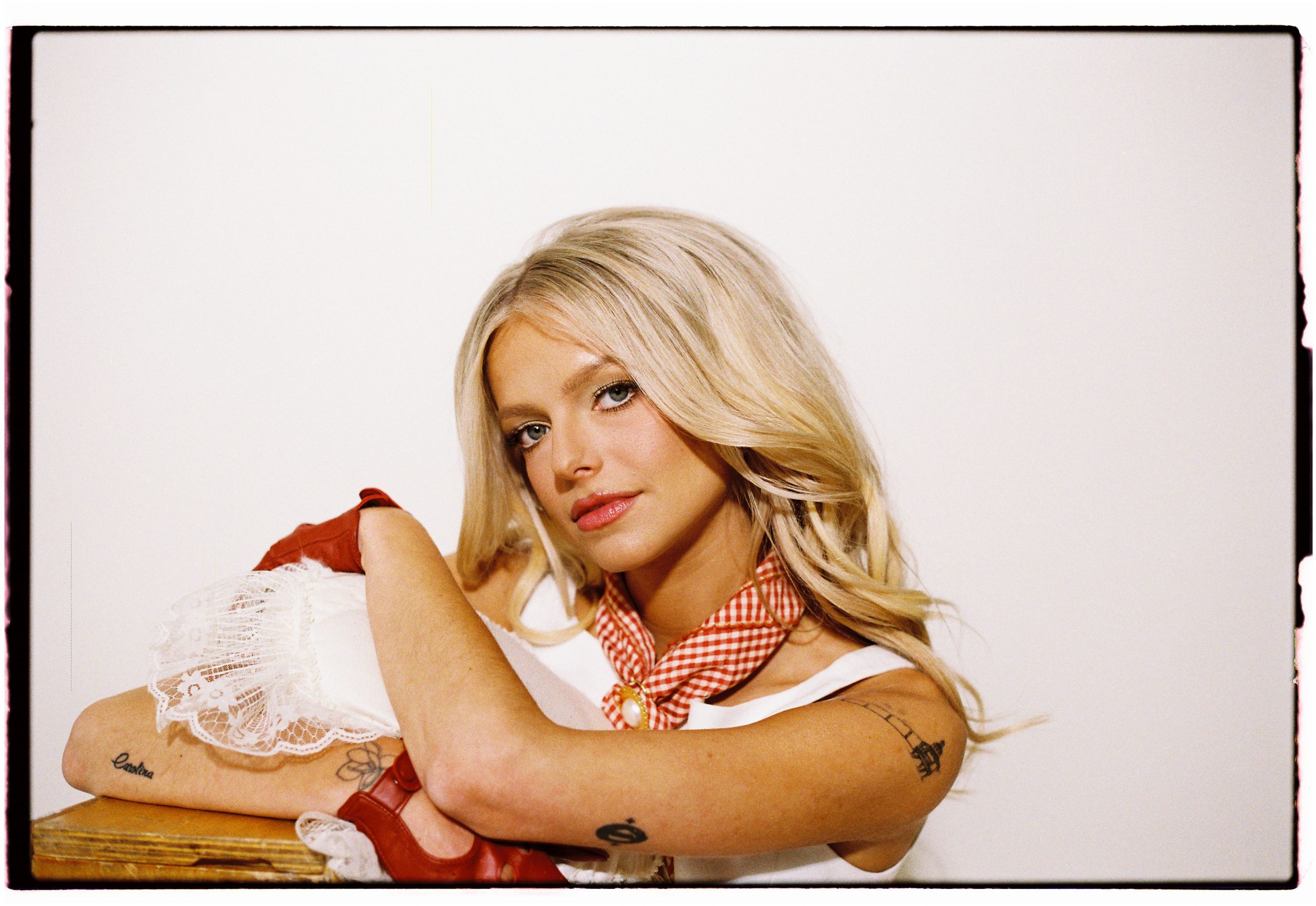 Nashville Breakout Star Carter Faith Debuts New Song “Grudge” – Out Now