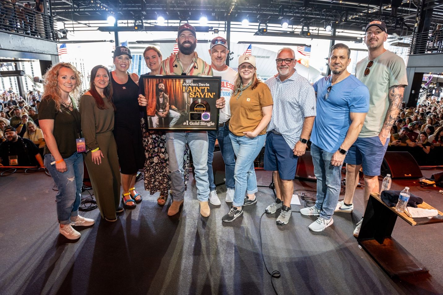 JORDAN DAVIS RELEASES NEW TRACK, ROCKS CMA FEST’S NISSAN STADIUM AND SELLS OUT SURPRISE HOMETOWN SHOW OVER MEMORABLE WEEK