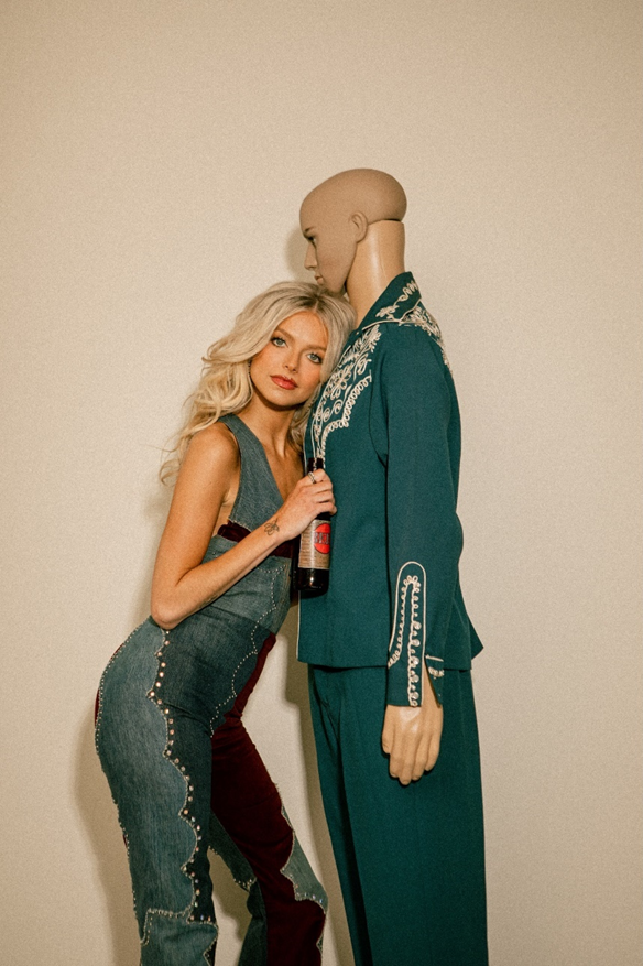 CARTER FAITH SHARES NEW SONG “BAR STAR”
