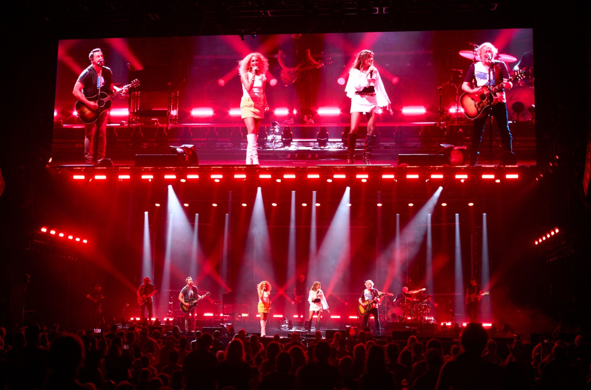 LITTLE BIG TOWN KICKS OFF SUMMER TOUR ‘25 WITH MASSIVE OPENING WEEKEND